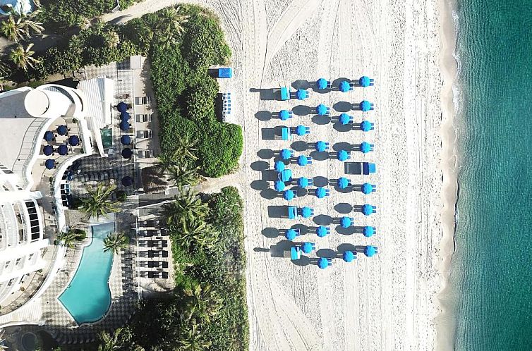 DoubleTree by Hilton Ocean Point Resort - North Miami Beach