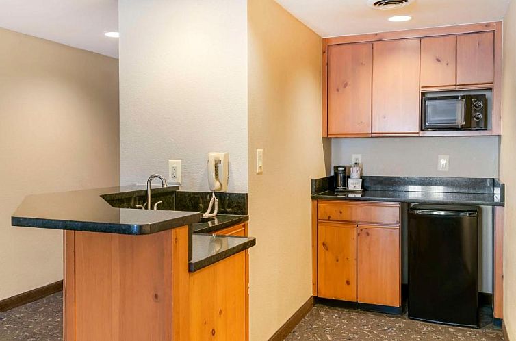 Best Western Greenfield Inn