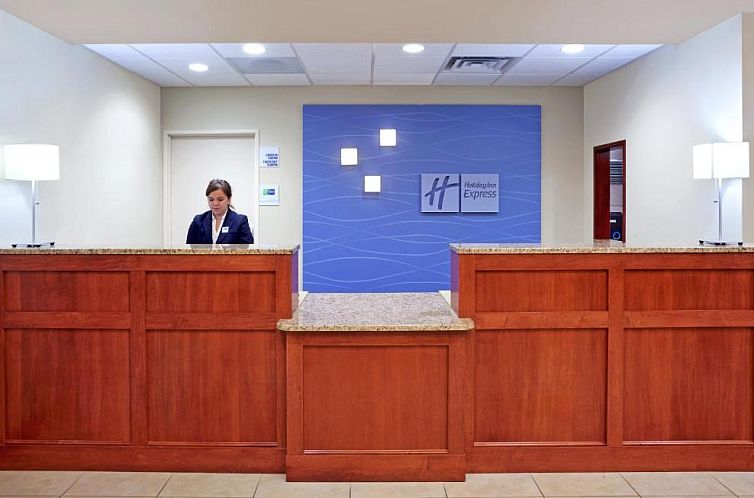 Holiday Inn Express Hotel & Suites Chehalis - Centralia, an 