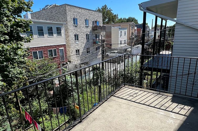 Appartement Große 4-Zimmer-Wohnung in der Nähe von Bronx Z