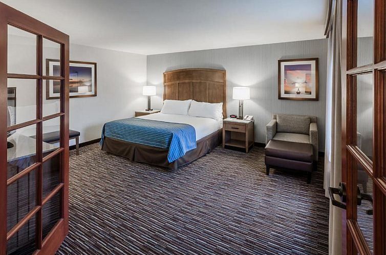 Holiday Inn Express & Suites Carpinteria, an IHG Hotel
