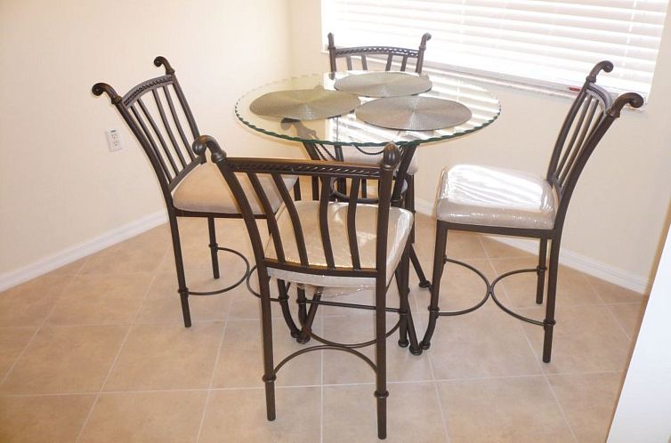 Appartement mit großzügigem Swimmingpool