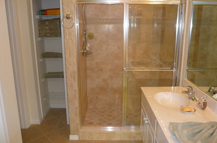 Appartement mit großzügigem Swimmingpool