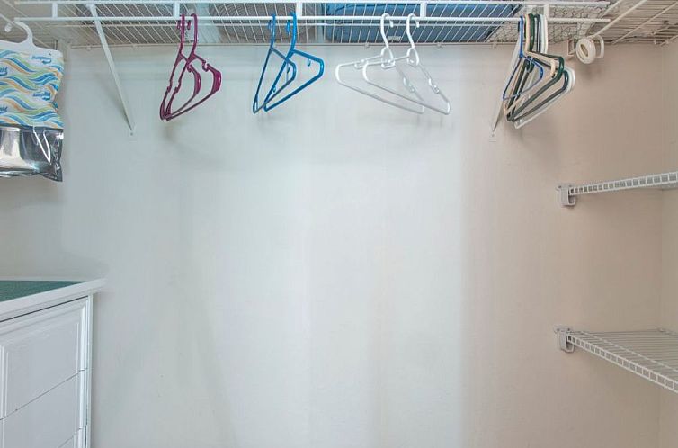 Appartement Neu renoviert in geschlossener Wohnanlage, ersch