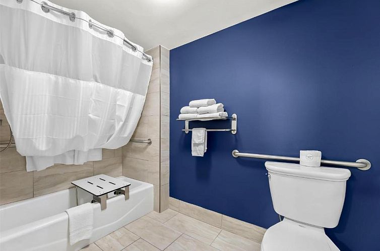 Best Western Plus Cypress Creek
