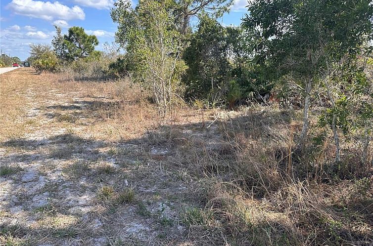 Kavel in Lehigh Acres