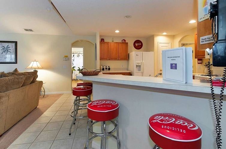 Vakantiehuis Sonniger Privatpool mit freistehendem Whirlpool