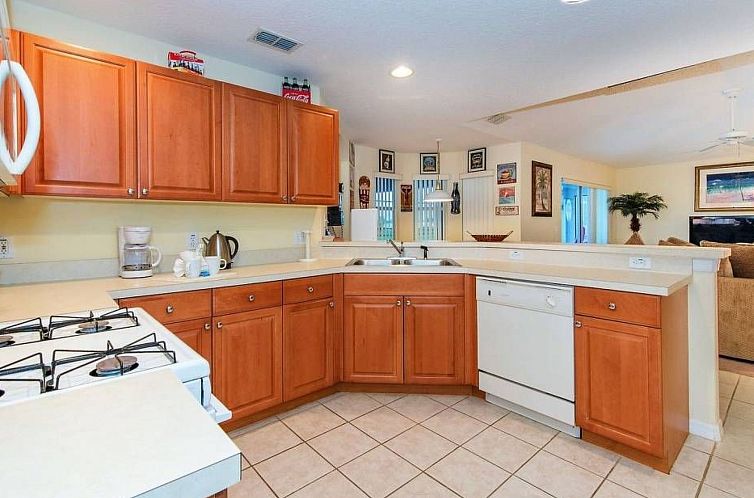 Vakantiehuis Sonniger Privatpool mit freistehendem Whirlpool