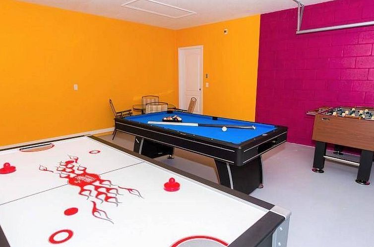 Vakantiehuis Wunderschönes Ferienhaus in Loughman mit Pool 