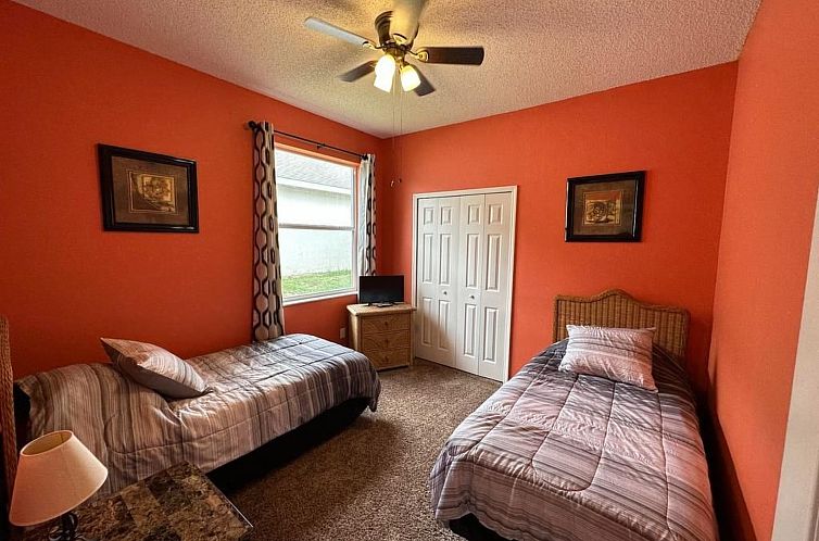 Vakantiehuis Ruhige Disney Area Villa mit ganztägiger Sonne