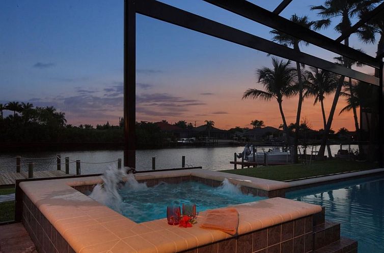 Unterkunft 2549812 - Ferienhaus Florida - Vakantiehuis Luxuriöse Villa mit privatem Steg