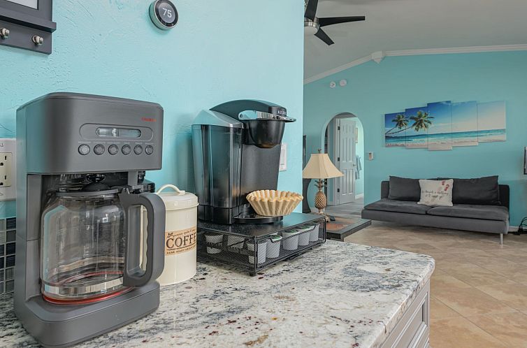 Vakantiehuis Familienhaus am Wasser, freier Steg und Golfzug