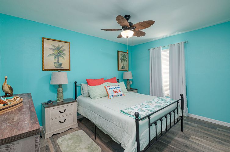 Vakantiehuis Familienhaus am Wasser, freier Steg und Golfzug