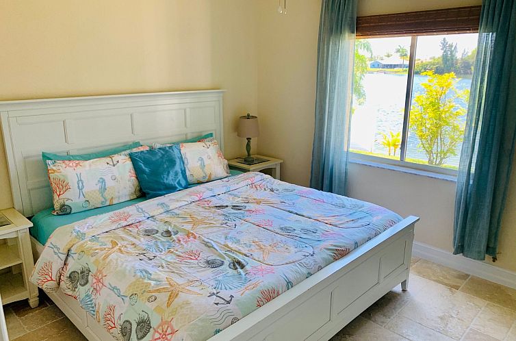 Vakantiehuis in Mariner mit Privatem Pool