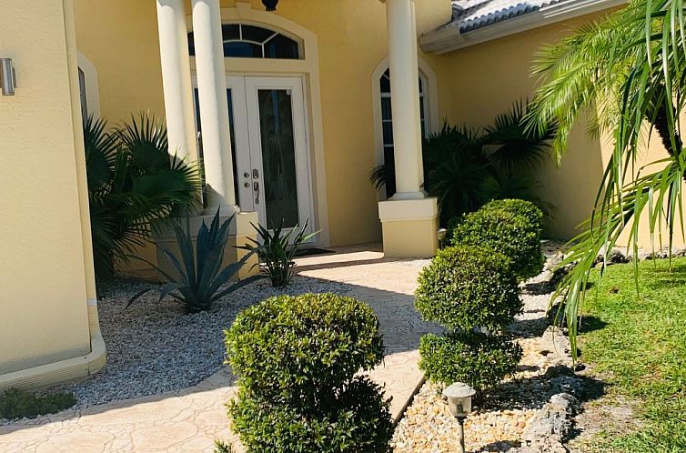 Vakantiehuis in Mariner mit Privatem Pool