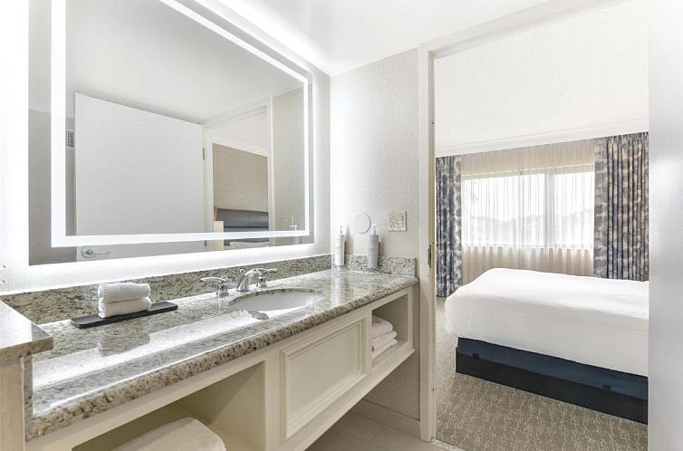 Embassy Suites by Hilton Anaheim-Orange