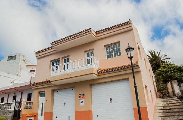 Apartamentos Arure Plaza