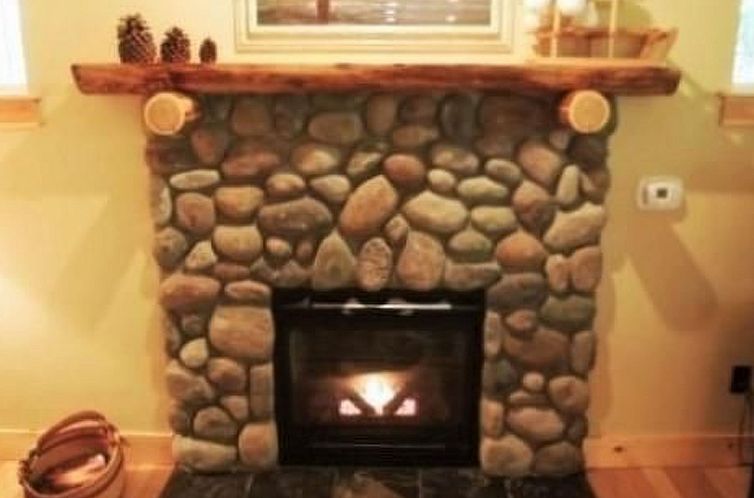 Vakantiehuis Hütte im Landhausstil mit Whirlpool und hausti