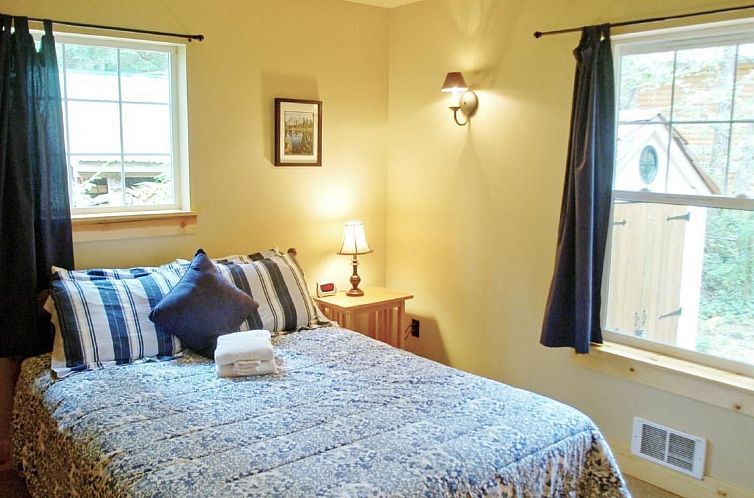 Vakantiehuis Hütte im Landhausstil mit Whirlpool und hausti