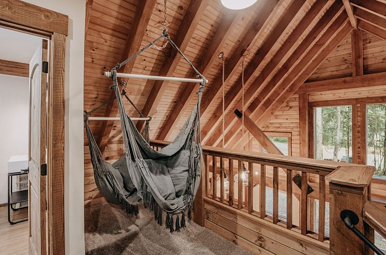 Vakantiehuis Neues modernes rustikales Haus mit AC, Whirlpoo