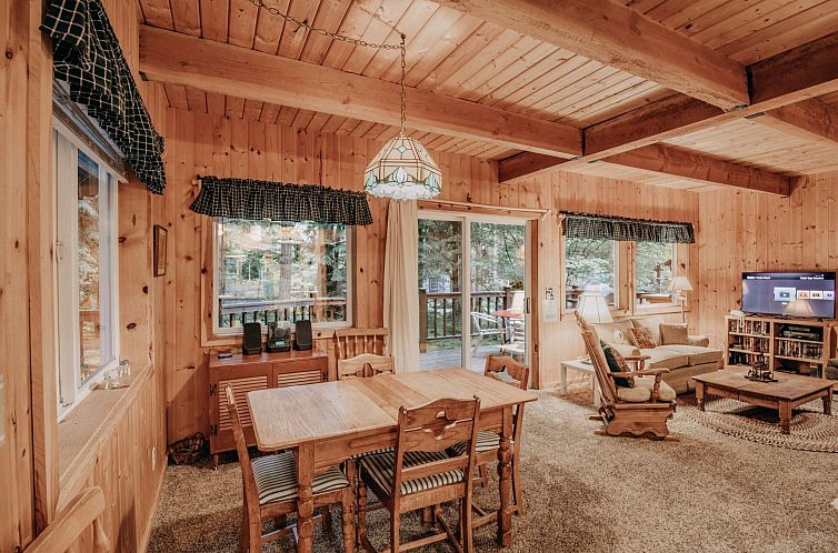 Vakantiehuis Hübsche Hütte mit Holzofen und haustierfreund