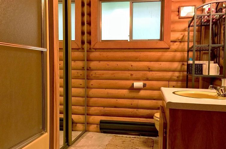 Vakantiehuis Echte Blockhütte mit Wi-Fi und haustierfreundl