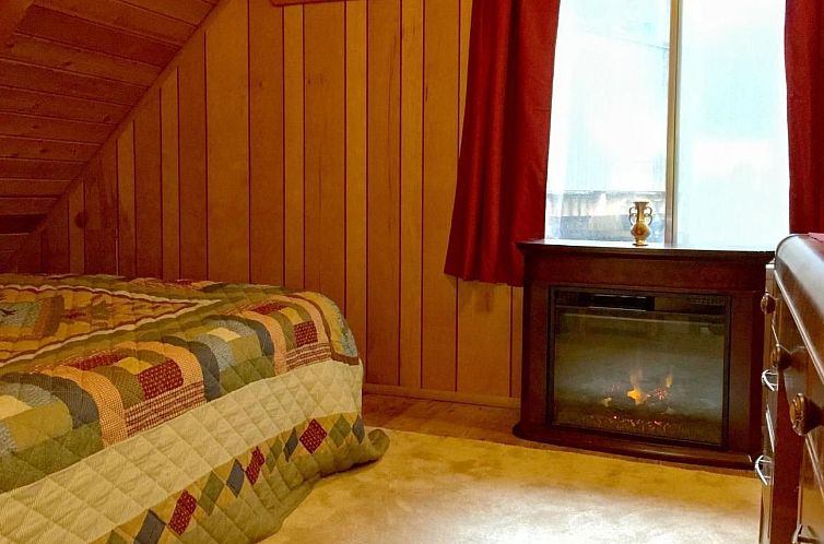 Vakantiehuis Echte Blockhütte mit Wi-Fi und haustierfreundl