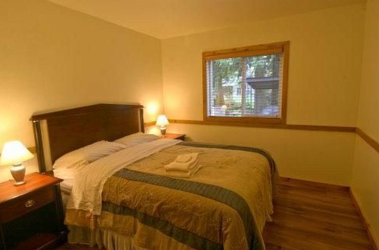 Vakantiehuis Gemütliche Zedernhütte mit Whirlpool