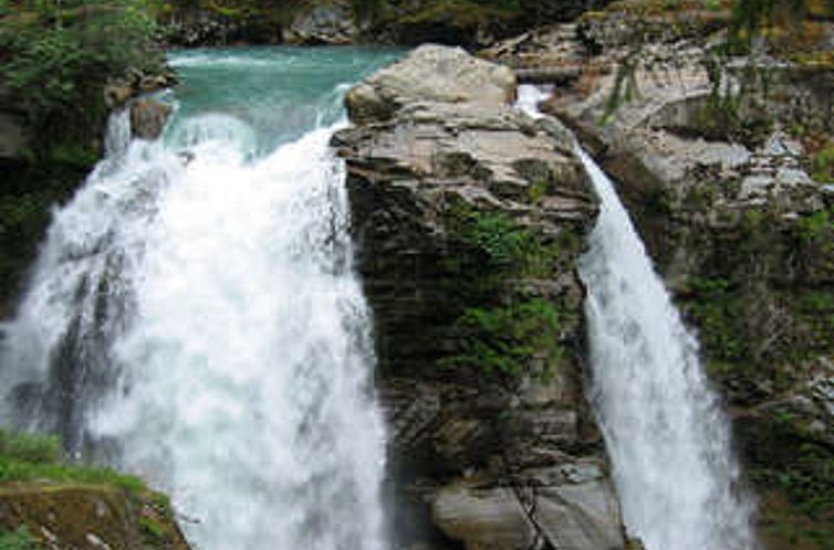 Vakantiehuis Moderne Hütte mit Whirlpool, Haustieren OK und