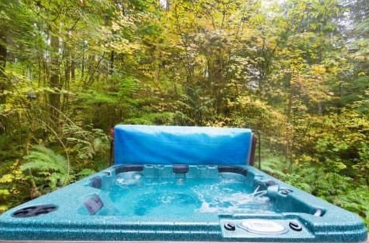 Vakantiehuis Gemütliche Hütte mit Whirlpool und haustierfr