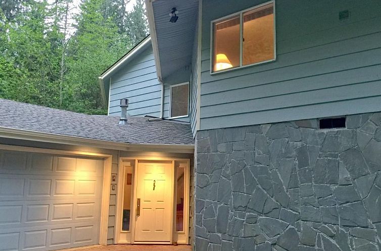Vakantiehuis Benutzerdefinierte Hütte mit Whirlpool, Hausti