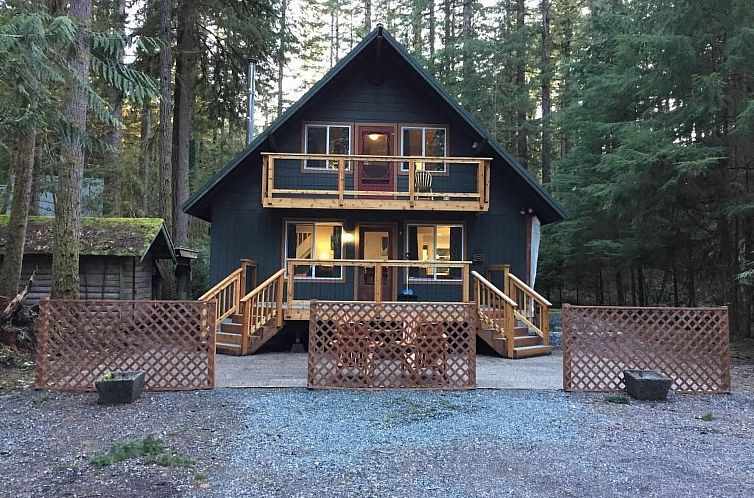 Vakantiehuis Hütte im Landhausstil mit Whirlpool und Hausti