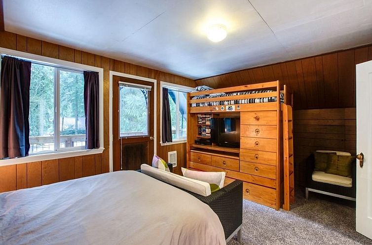 Vakantiehuis Hütte im Landhausstil mit Whirlpool und Hausti