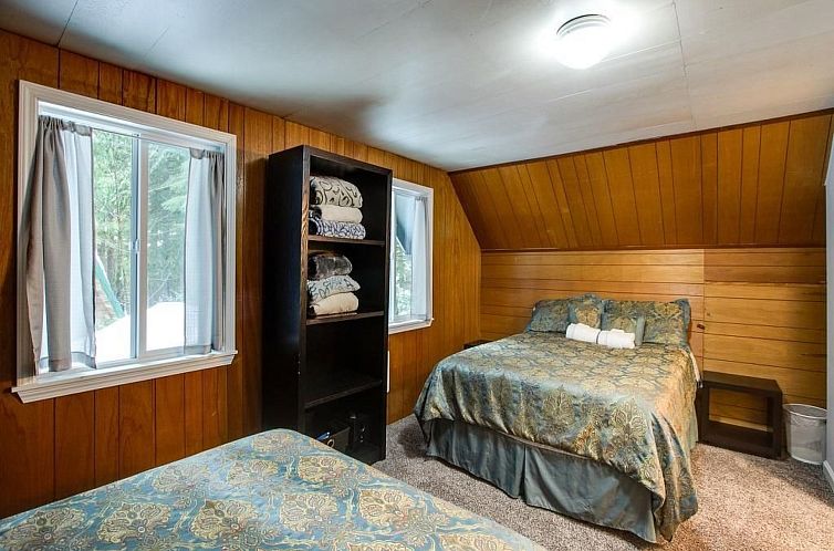 Vakantiehuis Hütte im Landhausstil mit Whirlpool und Hausti