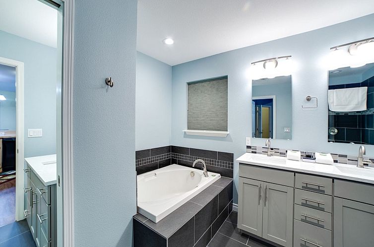 Vakantiehuis Luxus-Ferienhaus mit Whirlpool, Haustiere OK