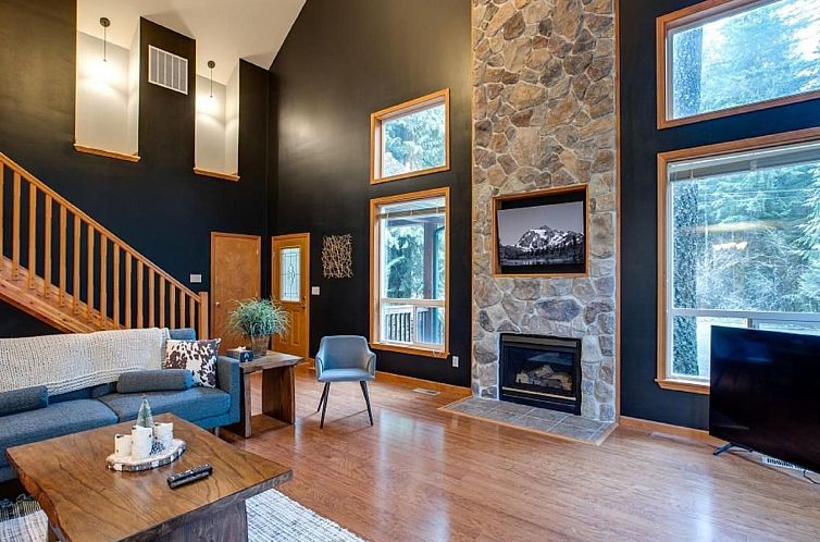 Vakantiehuis County Home Cabin mit Wi-Fi und Kamin