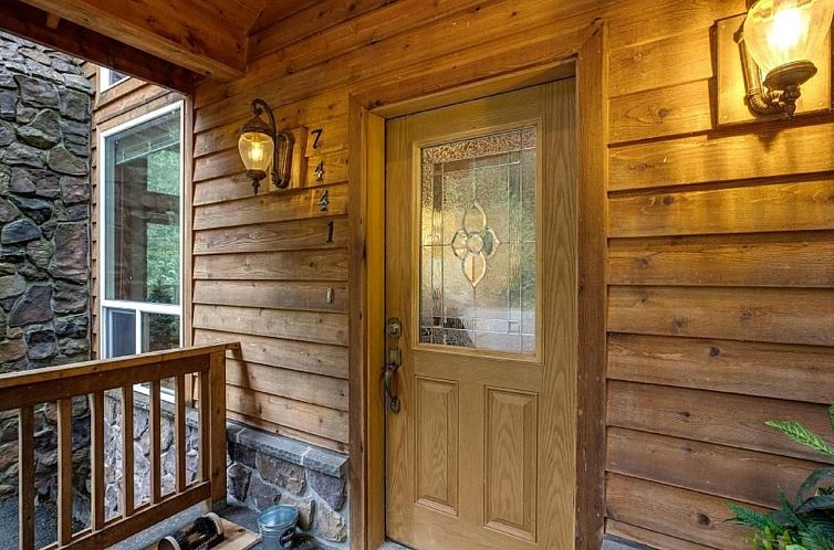 Vakantiehuis County Home Cabin mit Wi-Fi und Kamin