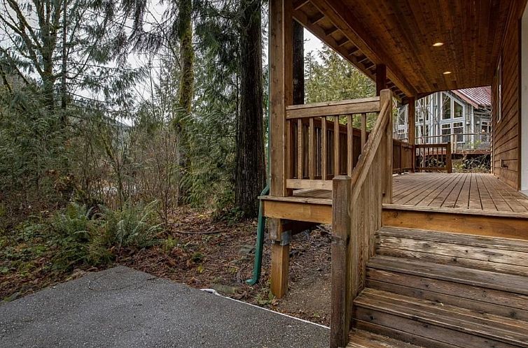 Vakantiehuis County Home Cabin mit Wi-Fi und Kamin