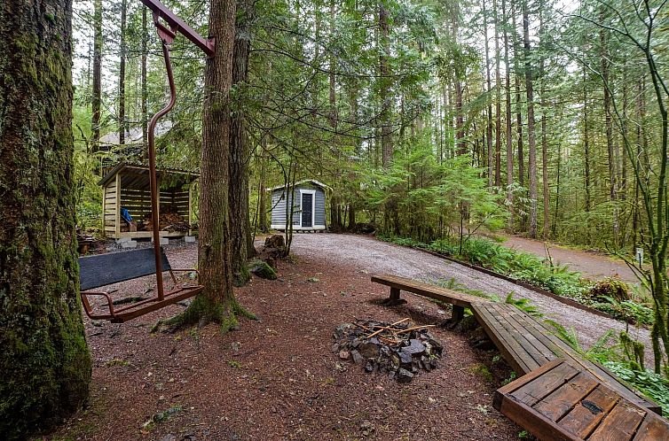 Vakantiehuis Ein traditionelles Familien-Ski-Chalet mit 2 Et