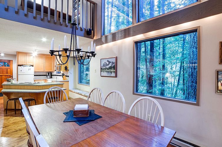 Vakantiehuis Ein traditionelles Familien-Ski-Chalet mit 2 Et