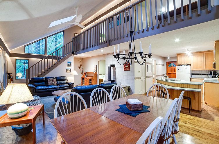 Vakantiehuis Ein traditionelles Familien-Ski-Chalet mit 2 Et