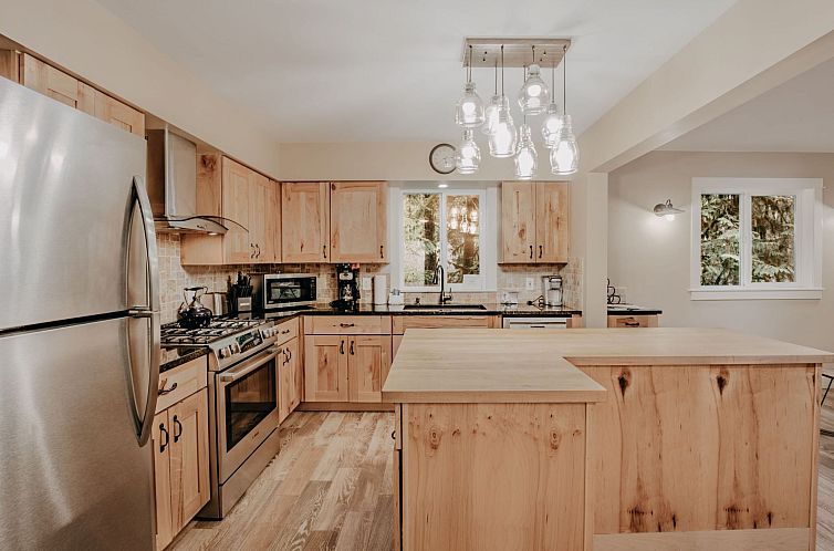 Vakantiehuis Landhaus mit Whirlpool und moderner Küche
