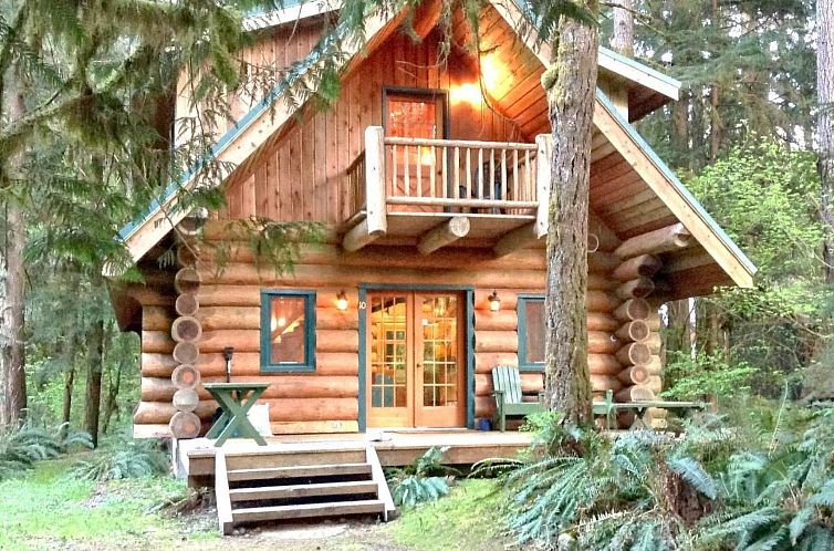 Vakantiehuis Echte Blockhütte mit Kamin und Wi-fi