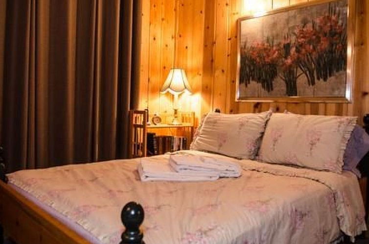 Vakantiehuis Echte Blockhütte mit Kamin und Wi-fi