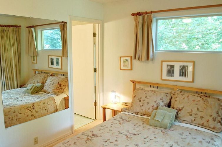 Vakantiehuis Hütte am Fluss mit Sauna, Whirlpool, Haustiere