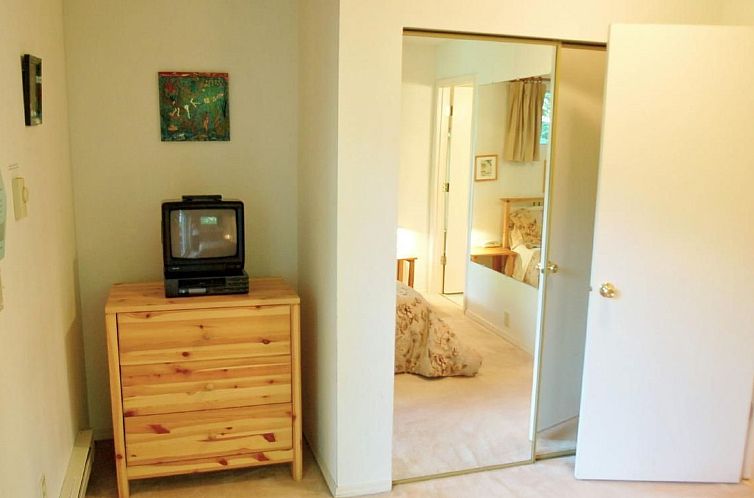 Vakantiehuis Hütte am Fluss mit Sauna, Whirlpool, Haustiere