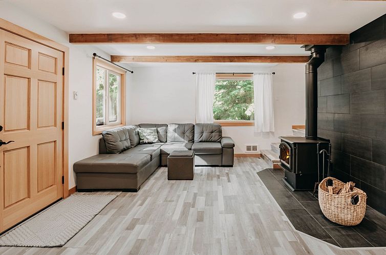 Vakantiehuis Rustikale Hütte mit Holzofen, Whirlpool, Haust