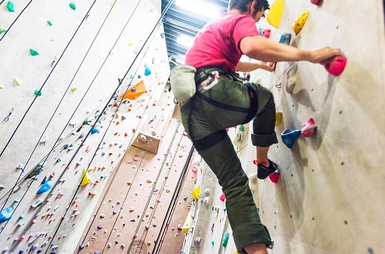 RC Hotel Sport's & Business