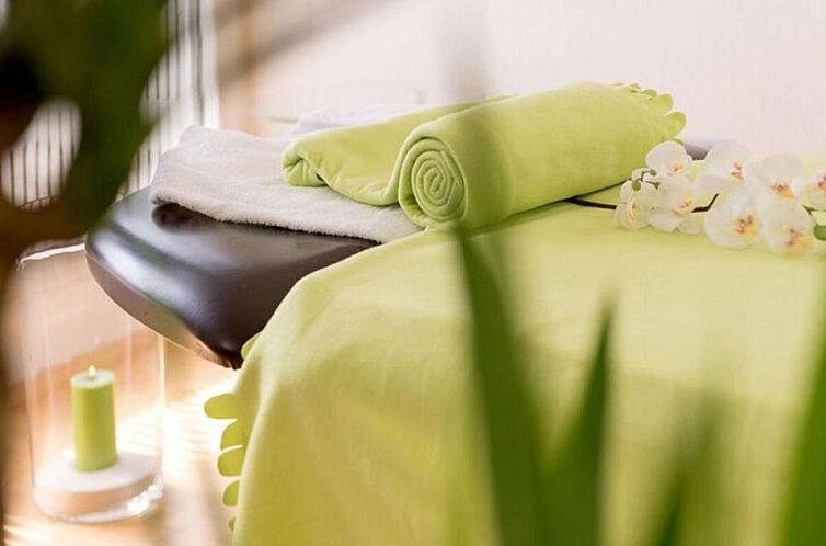Maifeld Sport- und Tagungshotel