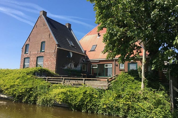 Huisje in Sint Annaparochie